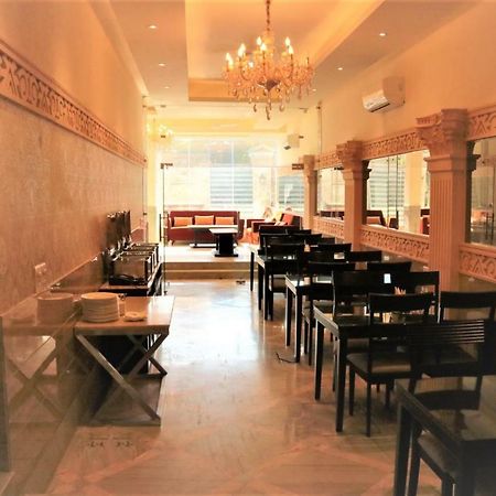Royal Residence Iffco Chowk Gurgaon Exterior foto
