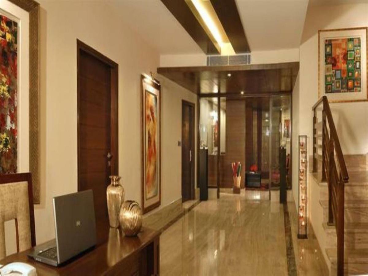 Royal Residence Iffco Chowk Gurgaon Exterior foto